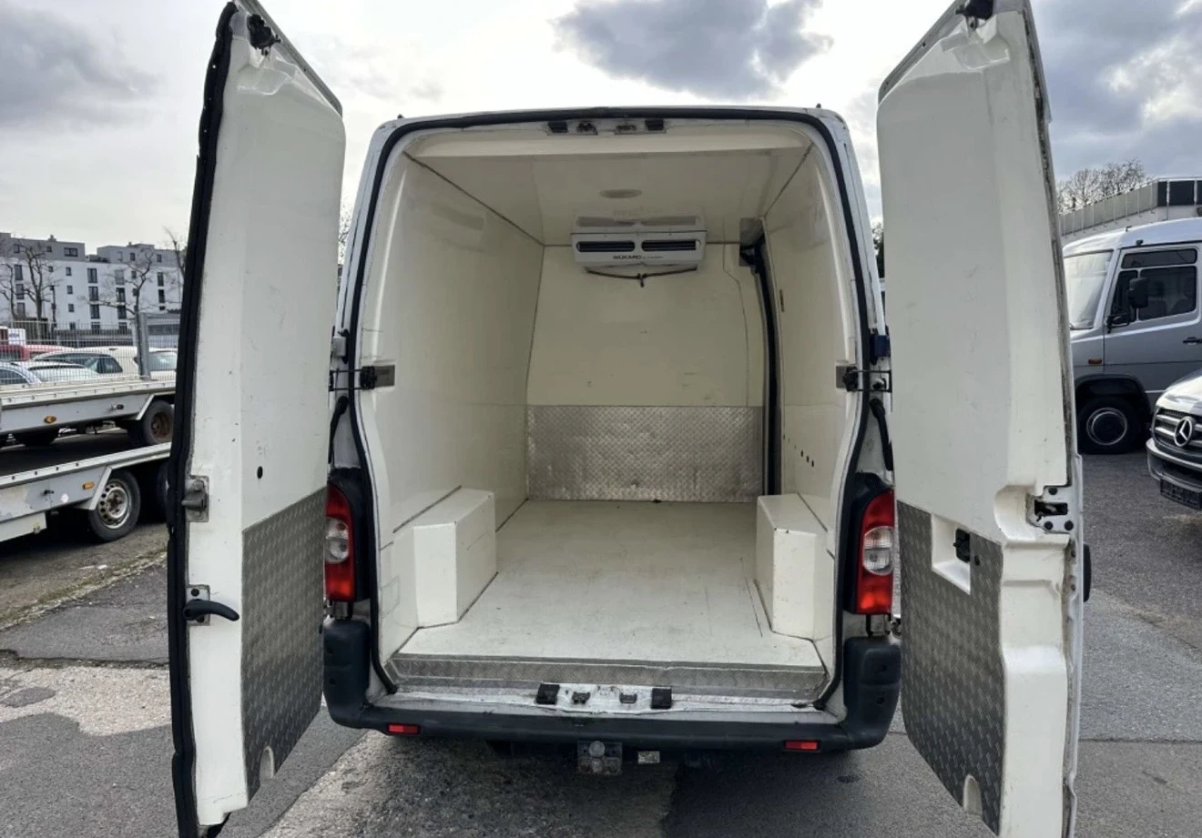 Nissan Interstar, снимка 15 - Бусове и автобуси - 54780942