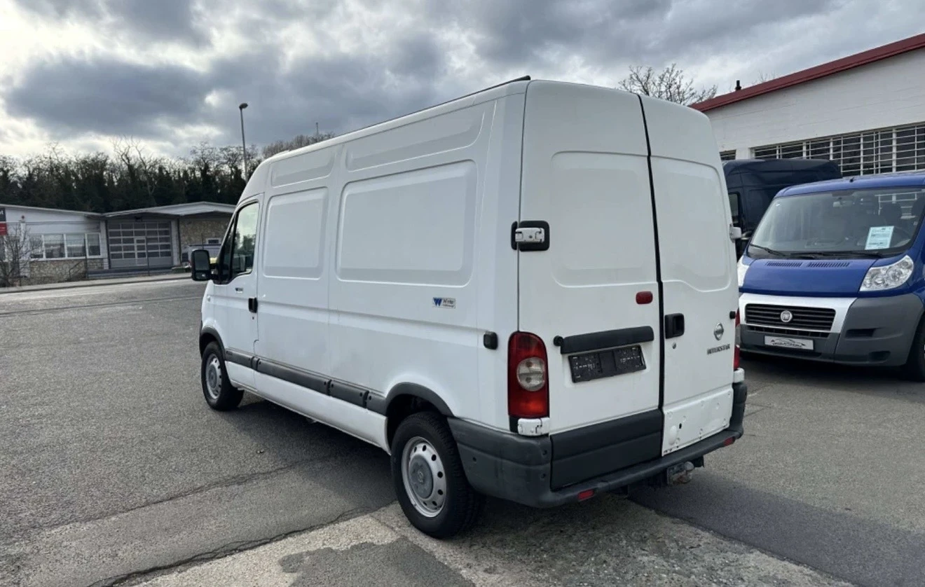 Nissan Interstar