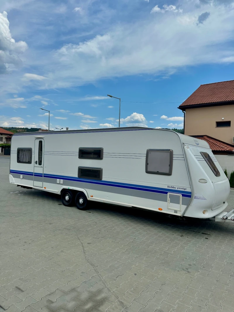Каравана Hobby Prestige 720 / НОВ ВНОС / РЕГИСТРИРАНА / ТОП!, снимка 2 - Каравани и кемпери - 51082309