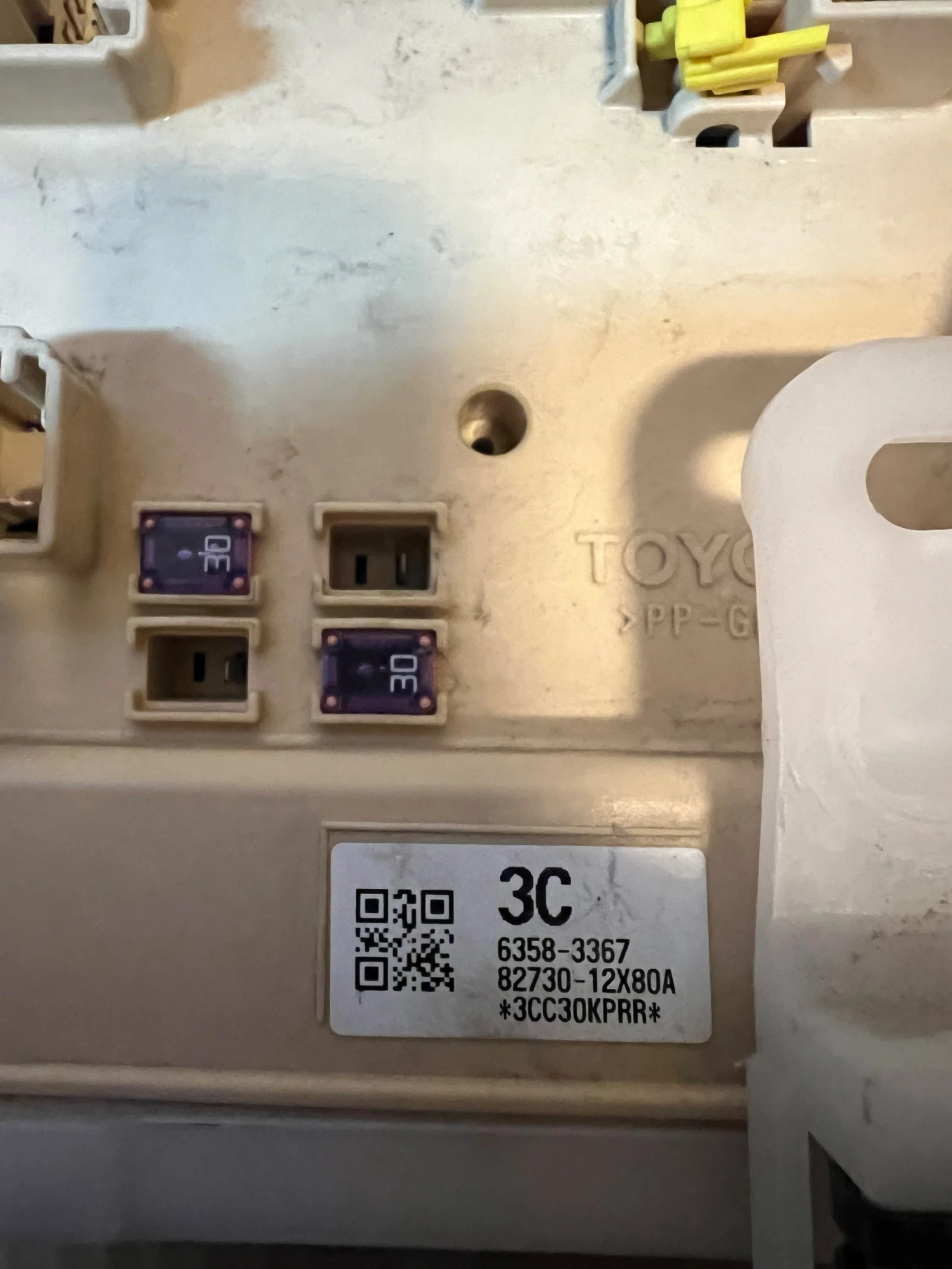 89221-02401 ����� ������� �����  Toyota Corolla E18 2013-2019 82730-12X80A | Mobile.bg � ����������� 2