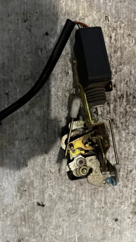 Брава за врата на Skoda Felicia - 6U0837015