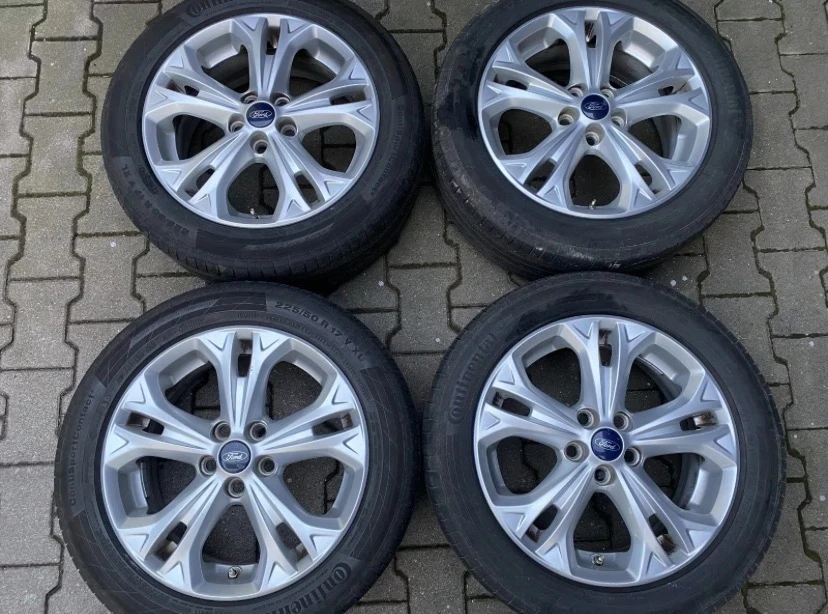 ���� � ������ 225/50R17 �� Ford S-Max | Mobile.bg � ����������� 1