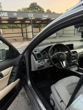 Mercedes-Benz C 220, снимка 9