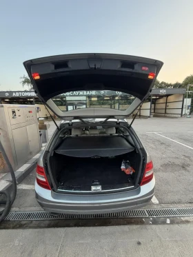 Mercedes-Benz C 220, снимка 10