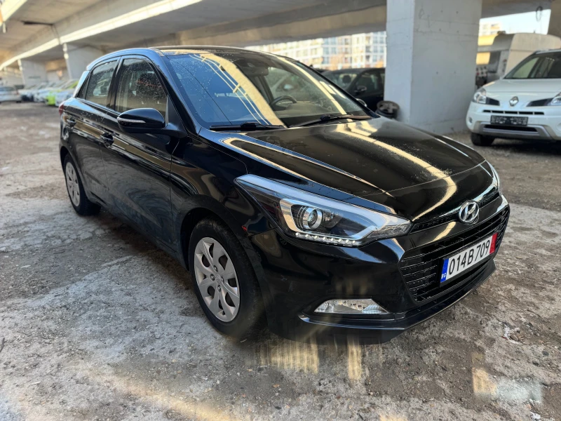 Hyundai I20 1.0TurboGDI-2019-NAVI-камера в Автомобили и джипове в гр. София