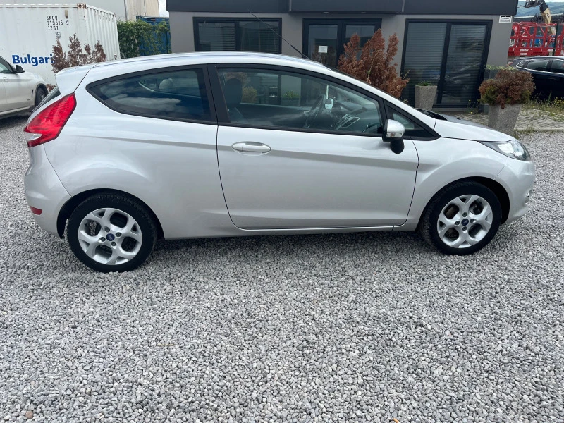 Ford Fiesta 1.2i-60k.c. Ikon, снимка 5 - Автомобили и джипове - 46396268