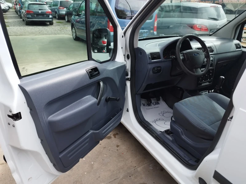 Ford Connect 1.8tdci, снимка 9 - Автомобили и джипове - 47464564