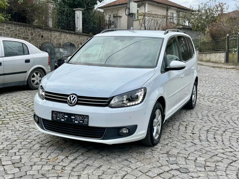 VW Touran 1.6tdi, снимка 1 - Автомобили и джипове - 48358165