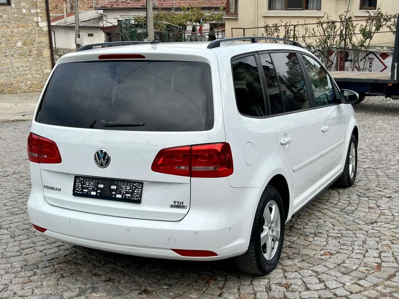 VW Touran 1.6tdi, снимка 3 - Автомобили и джипове - 48358165