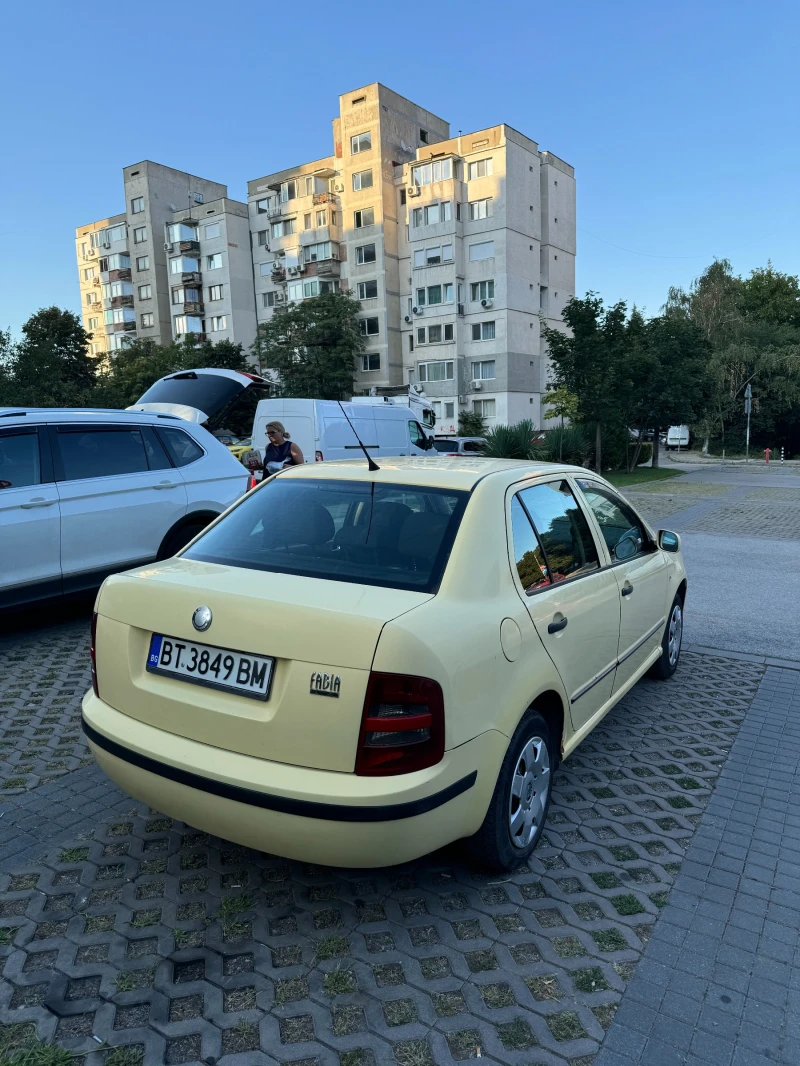 Skoda Fabia, снимка 4 - Автомобили и джипове - 48376065