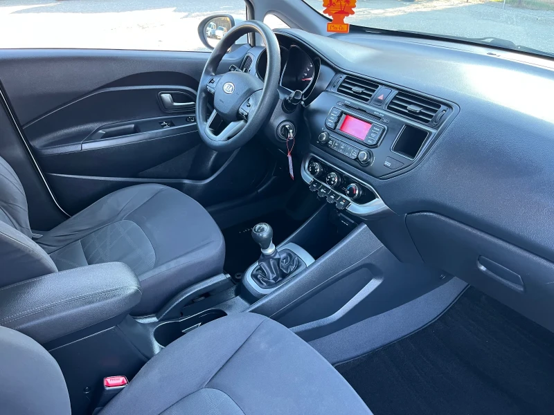 Kia Rio 1.25i, снимка 12 - Автомобили и джипове - 49564760