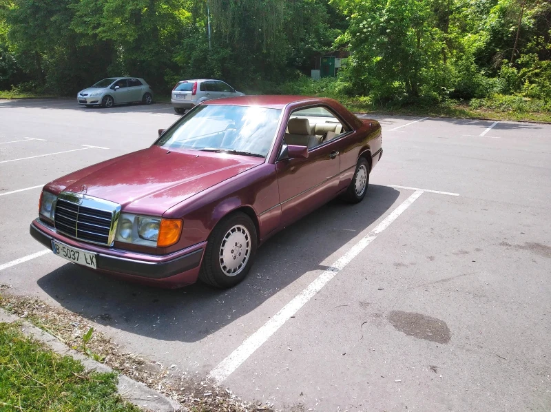 Mercedes-Benz 124 300CE-24, снимка 2 - Автомобили и джипове - 52475361