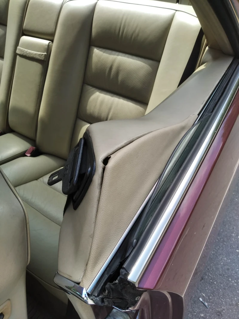 Mercedes-Benz 124 300CE-24, снимка 9 - Автомобили и джипове - 52475361