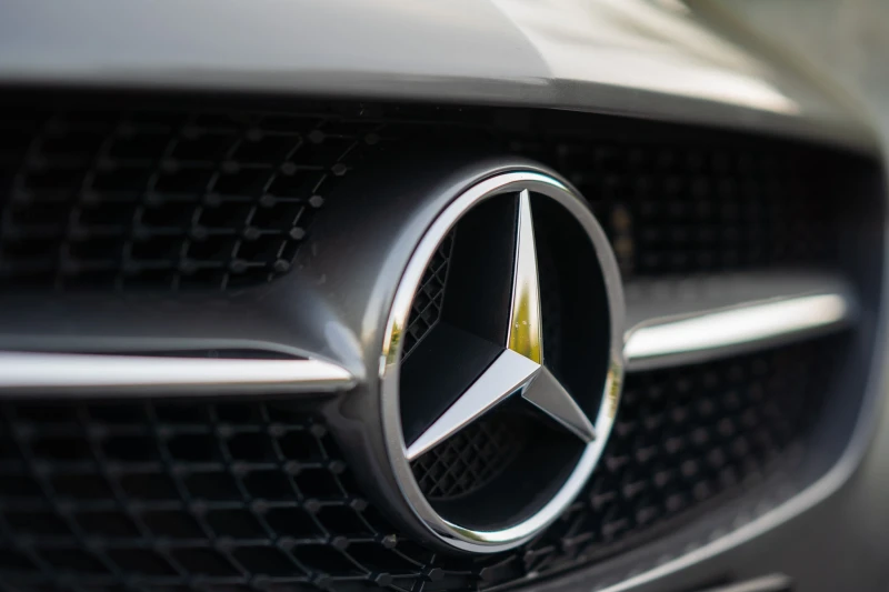 Mercedes-Benz CLA 200, снимка 10 - Автомобили и джипове - 51881396