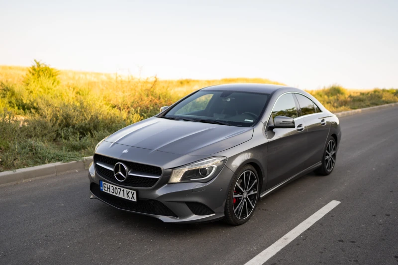 Mercedes-Benz CLA 200, снимка 5 - Автомобили и джипове - 51881396