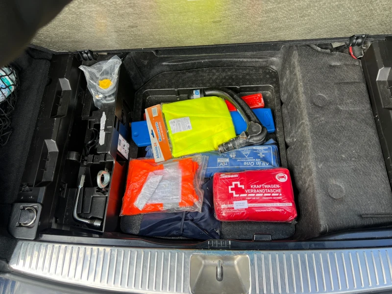 Mercedes-Benz C 350 Лизинг 265кс Топ, снимка 16 - Автомобили и джипове - 52035356