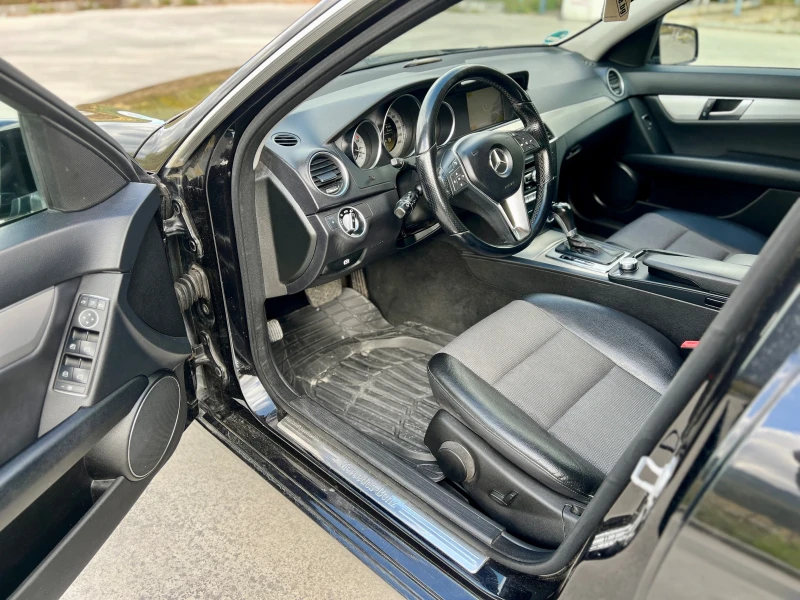 Mercedes-Benz C 350 Лизинг 265кс Топ, снимка 12 - Автомобили и джипове - 52035356
