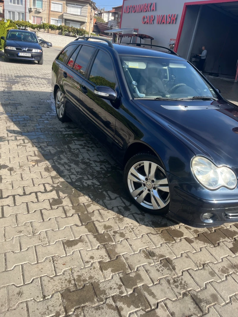 Mercedes-Benz C 220, снимка 4 - Автомобили и джипове - 52285619
