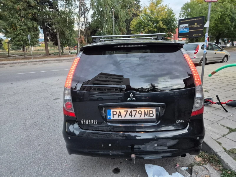 Mitsubishi Grandis, снимка 2 - Автомобили и джипове - 52506873