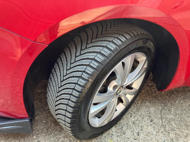 Alfa Romeo Giulietta 1.4 MultiAir, снимка 13 - Автомобили и джипове - 52627802
