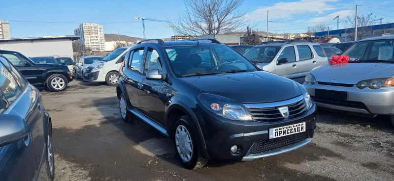 Dacia Sandero 1.6 БЕНЗИН STEPWAY, снимка 3 - Автомобили и джипове - 52965599