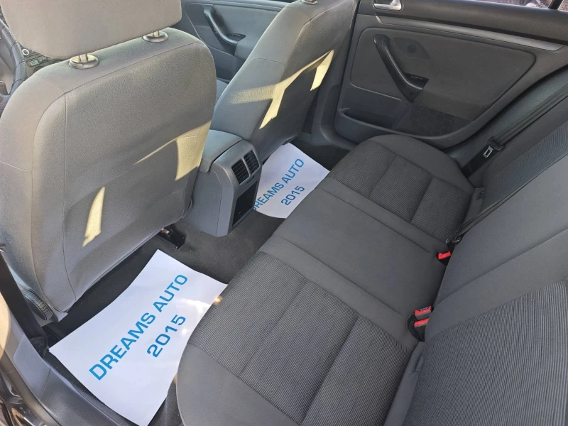 VW Golf 1.6БЕНЗИН 116KC, снимка 13 - Автомобили и джипове - 53008546
