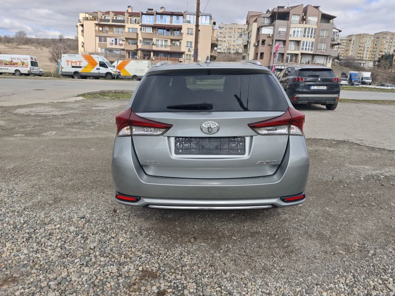 Toyota Auris 1.6 EXCLUSIVE , снимка 8 - Автомобили и джипове - 53582614