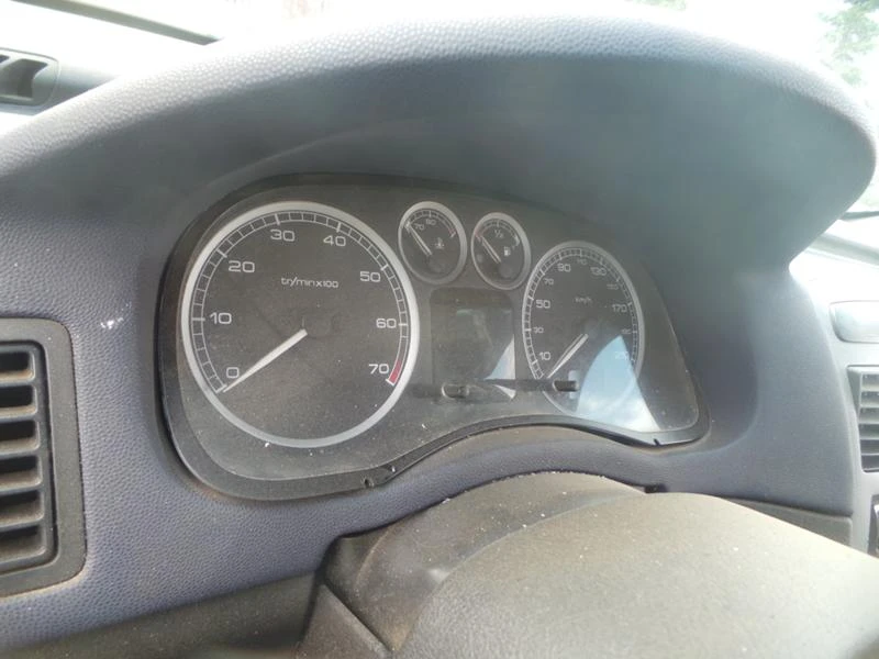 Peugeot 307 1.6 16v 109кс , снимка 7 - Автомобили и джипове - 47850506