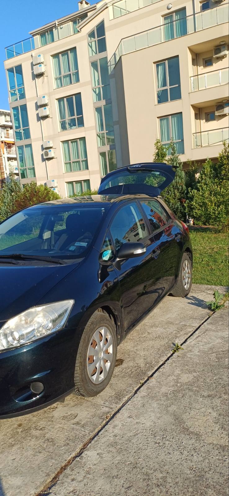 Toyota Auris, снимка 3 - Автомобили и джипове - 46017478