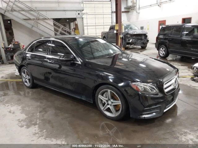 Mercedes-Benz E 300 4MATIC, снимка 1 - Автомобили и джипове - 48657496