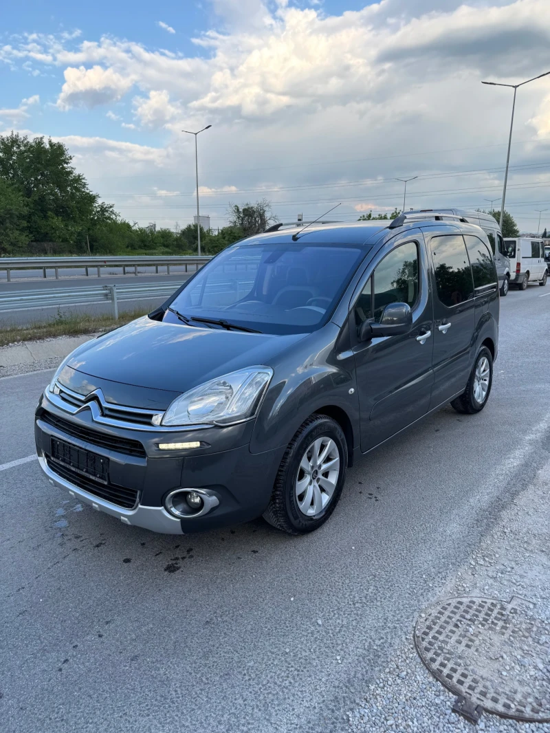 Citroen Berlingo 1.6 ehdi - 13999 лв. - 90127970 | Car24.bg
