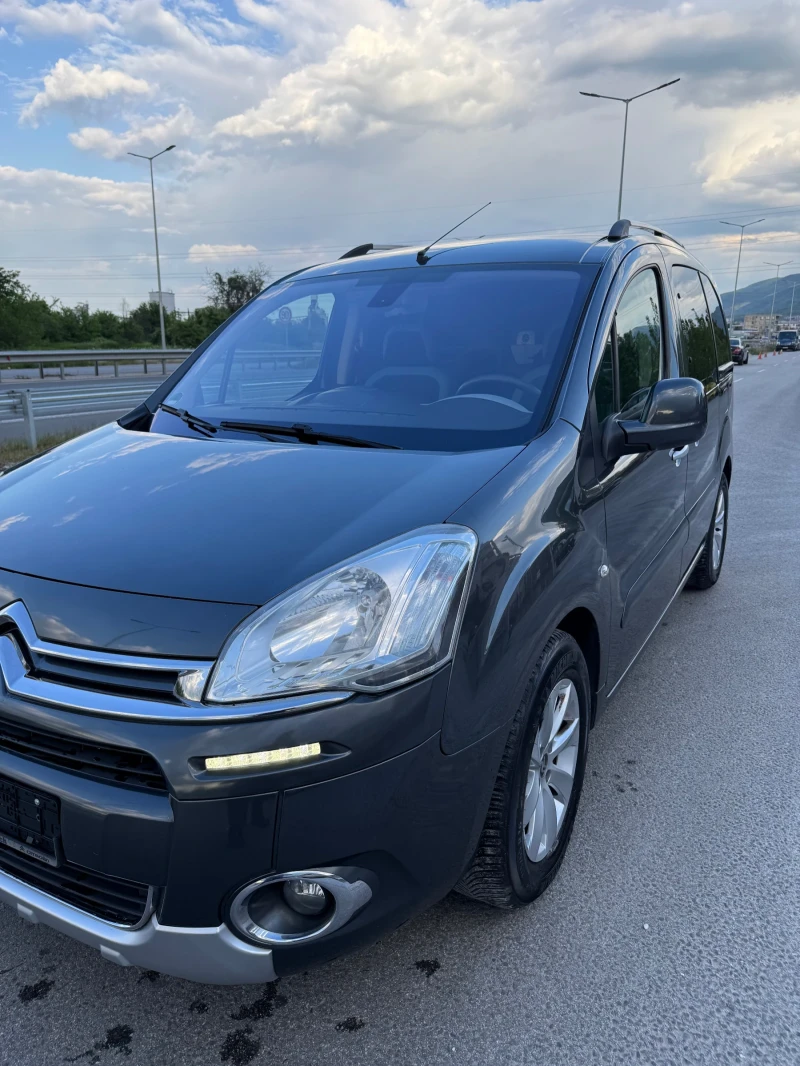 Citroen Berlingo 1.6 ehdi - 13999 лв. - 90127970 | Car24.bg