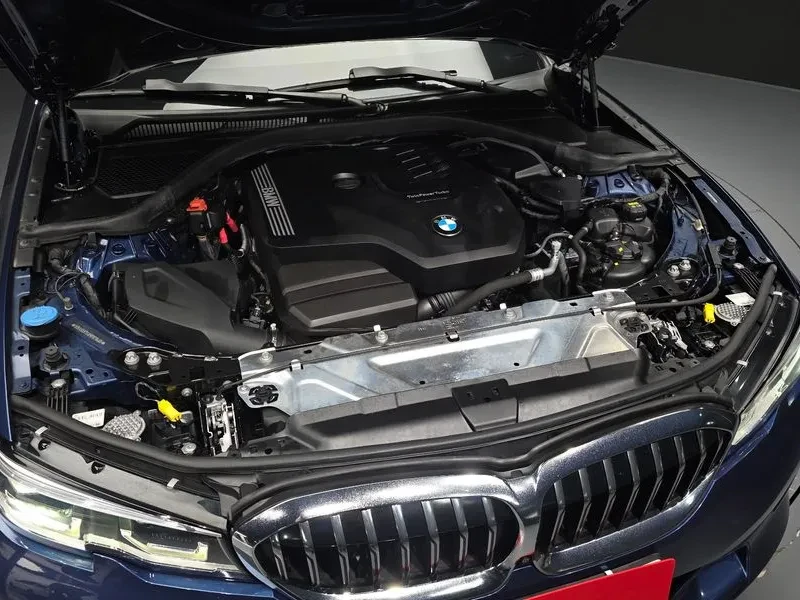 BMW 320 DISTRONIC/ШИБИДАХ/360 KAMEРИ, снимка 6 - Автомобили и джипове - 56429294