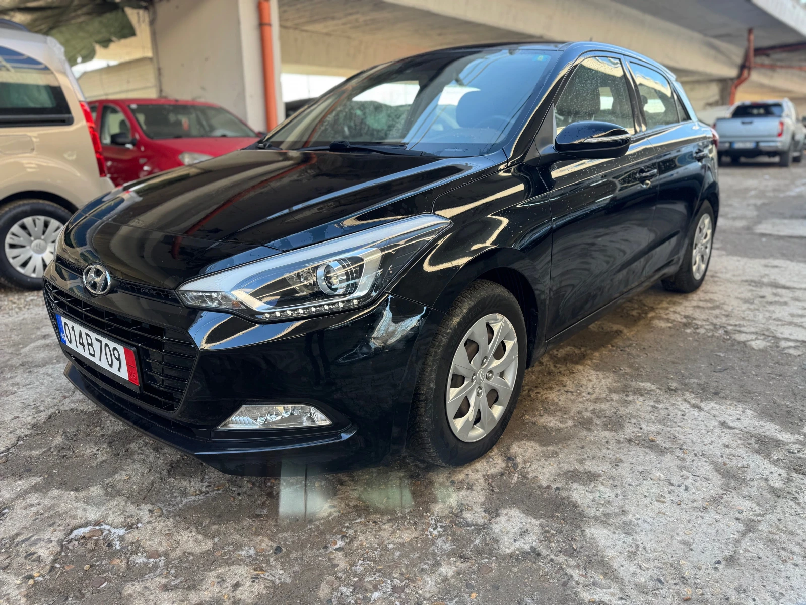 Hyundai I20 1.0TurboGDI-2019-NAVI-камера, снимка 1
