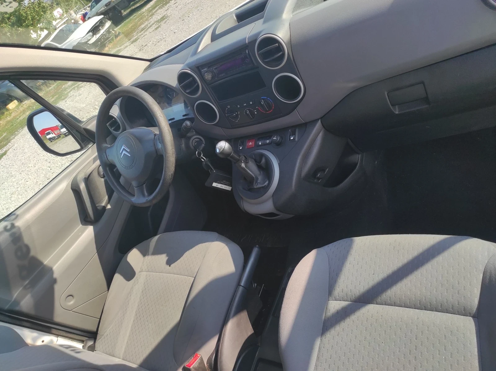 Citroen Berlingo 1.6HDI 90 Климатик - изображение 8