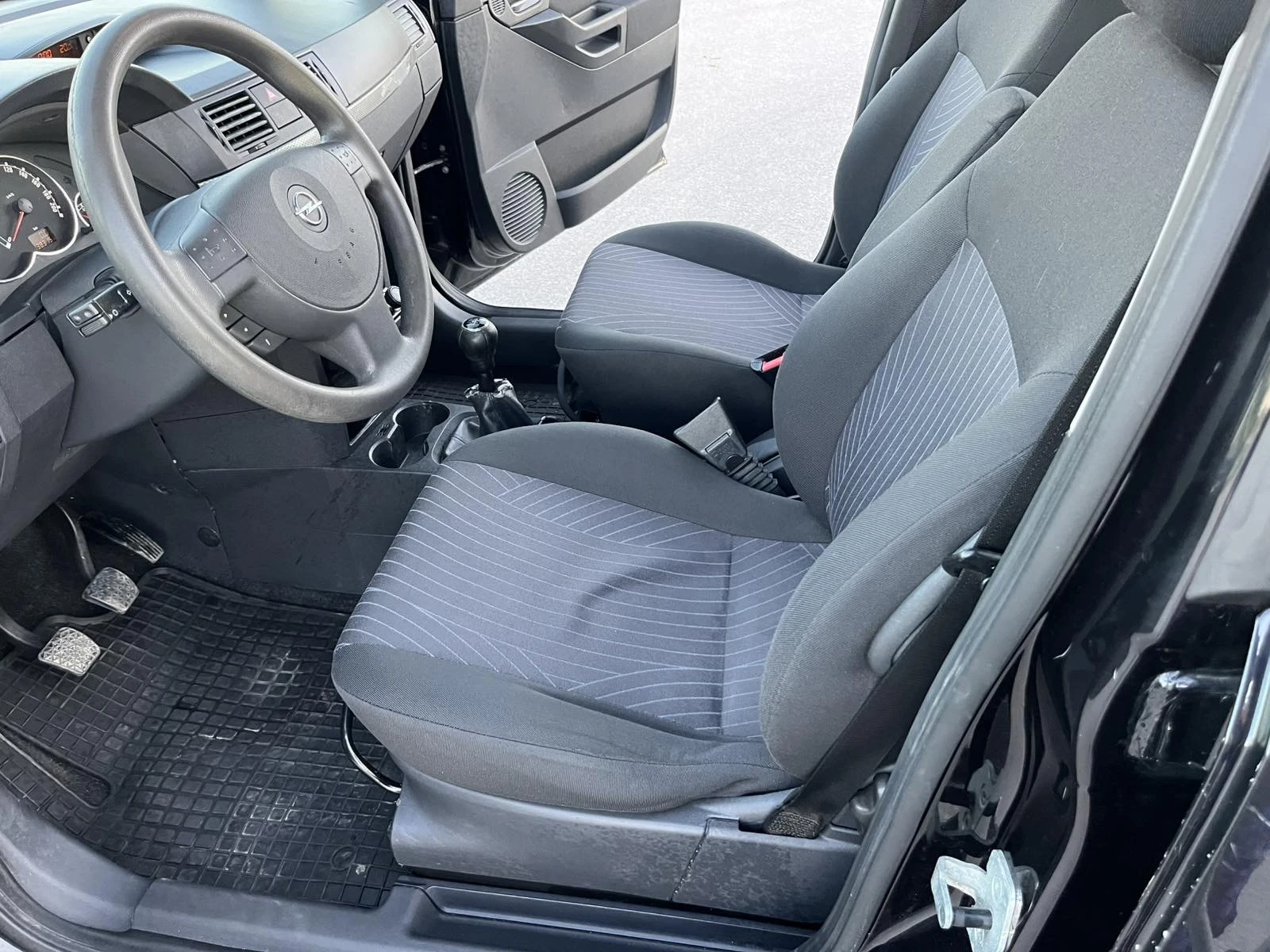 Opel Meriva 1.3 M-JET 75кс FACE КЛИМАТРОНИК EURO 4 - изображение 8