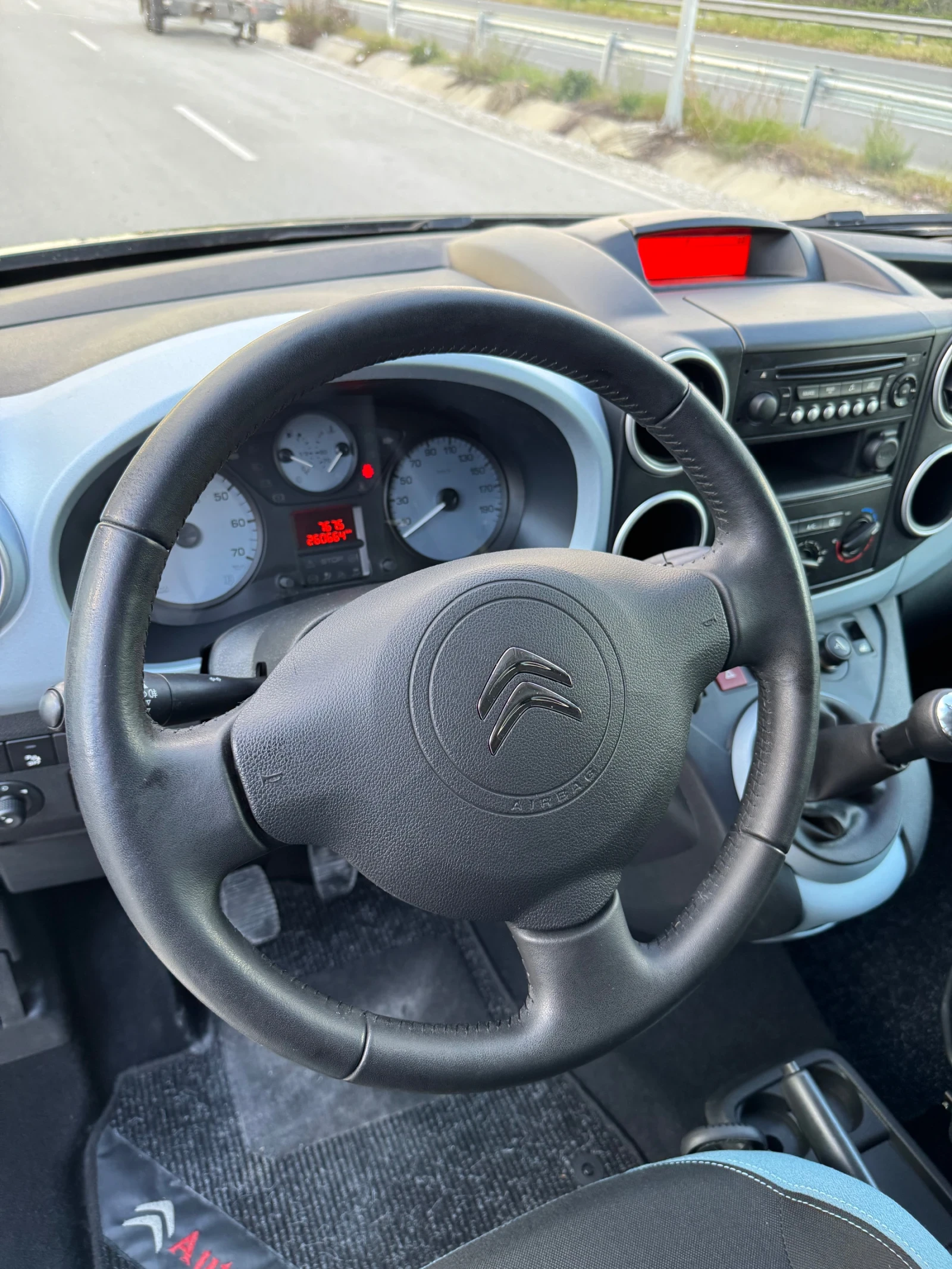 Citroen Berlingo 1.6 ehdi - изображение 6