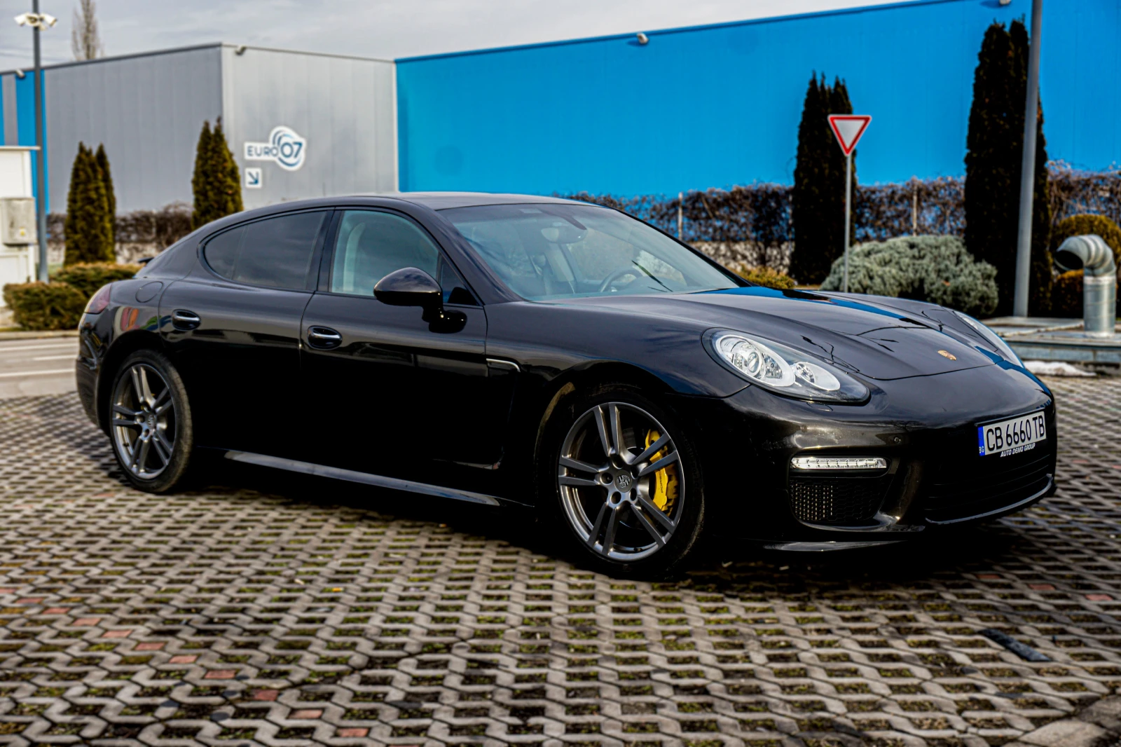 Porsche Panamera Turbo facelit - изображение 2