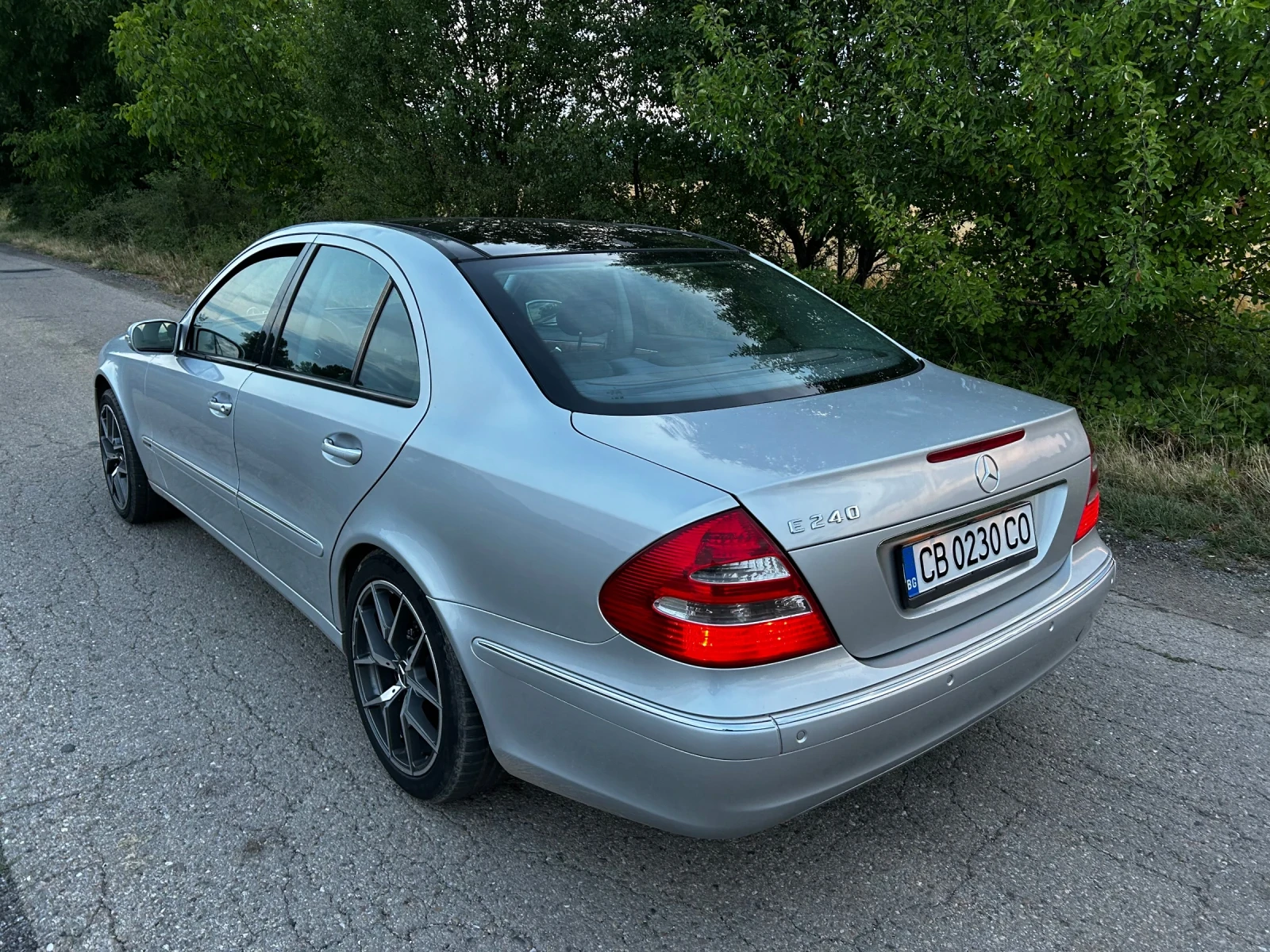 Mercedes-Benz E 240 Бензин газ - изображение 4