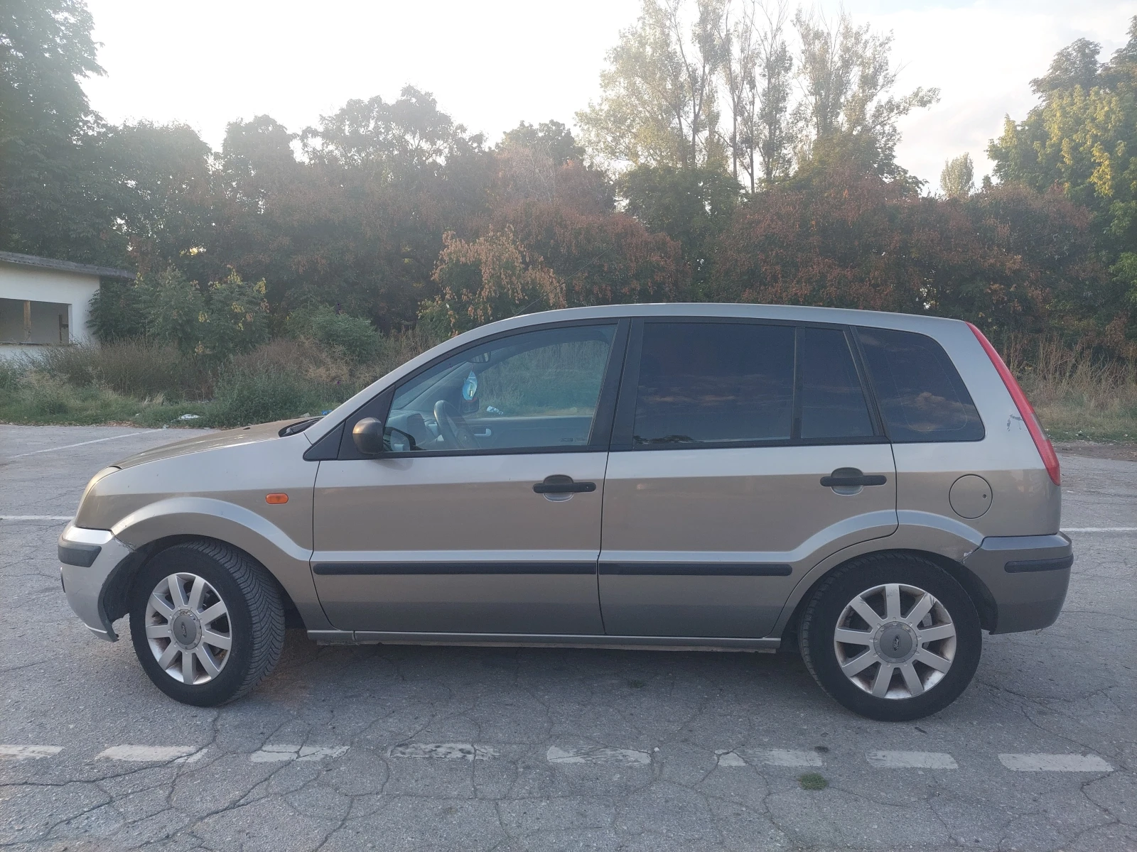 Ford Fusion 1.6 - изображение 8