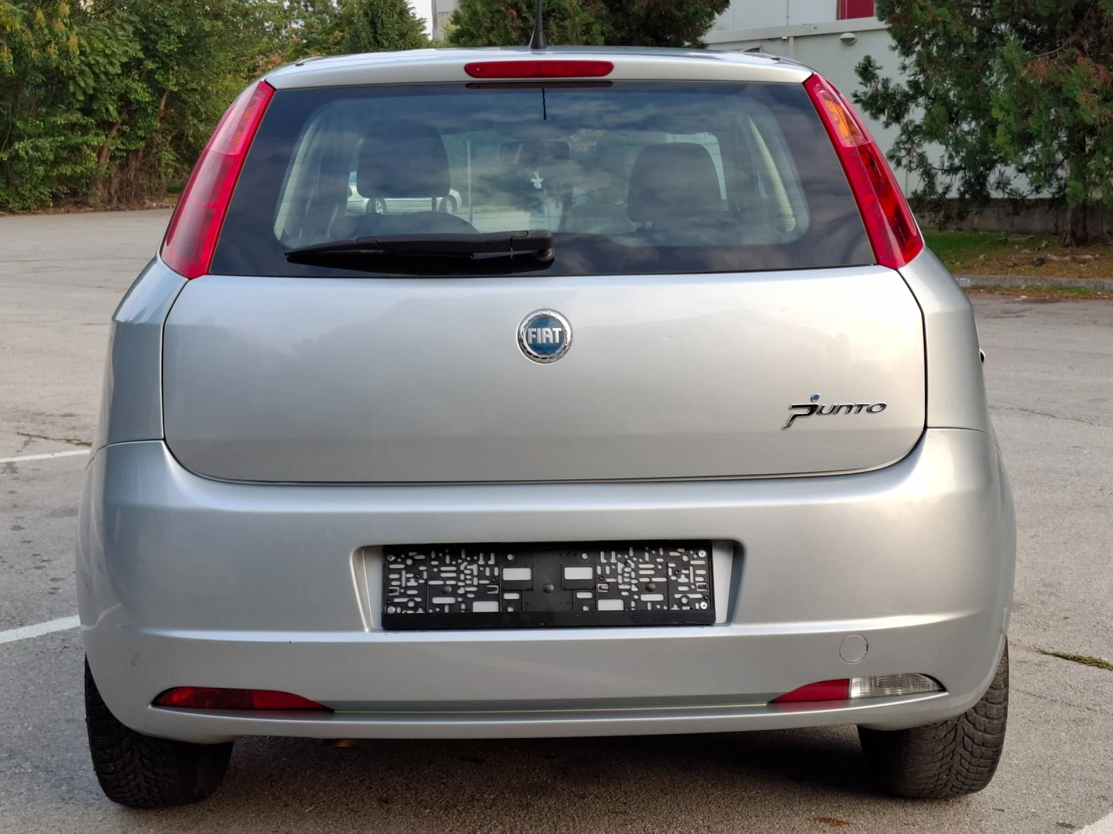 Fiat Punto 1.4i 75hp * КЛИМАТИК * EURO 4 * ЛИЗИНГ *  - изображение 5