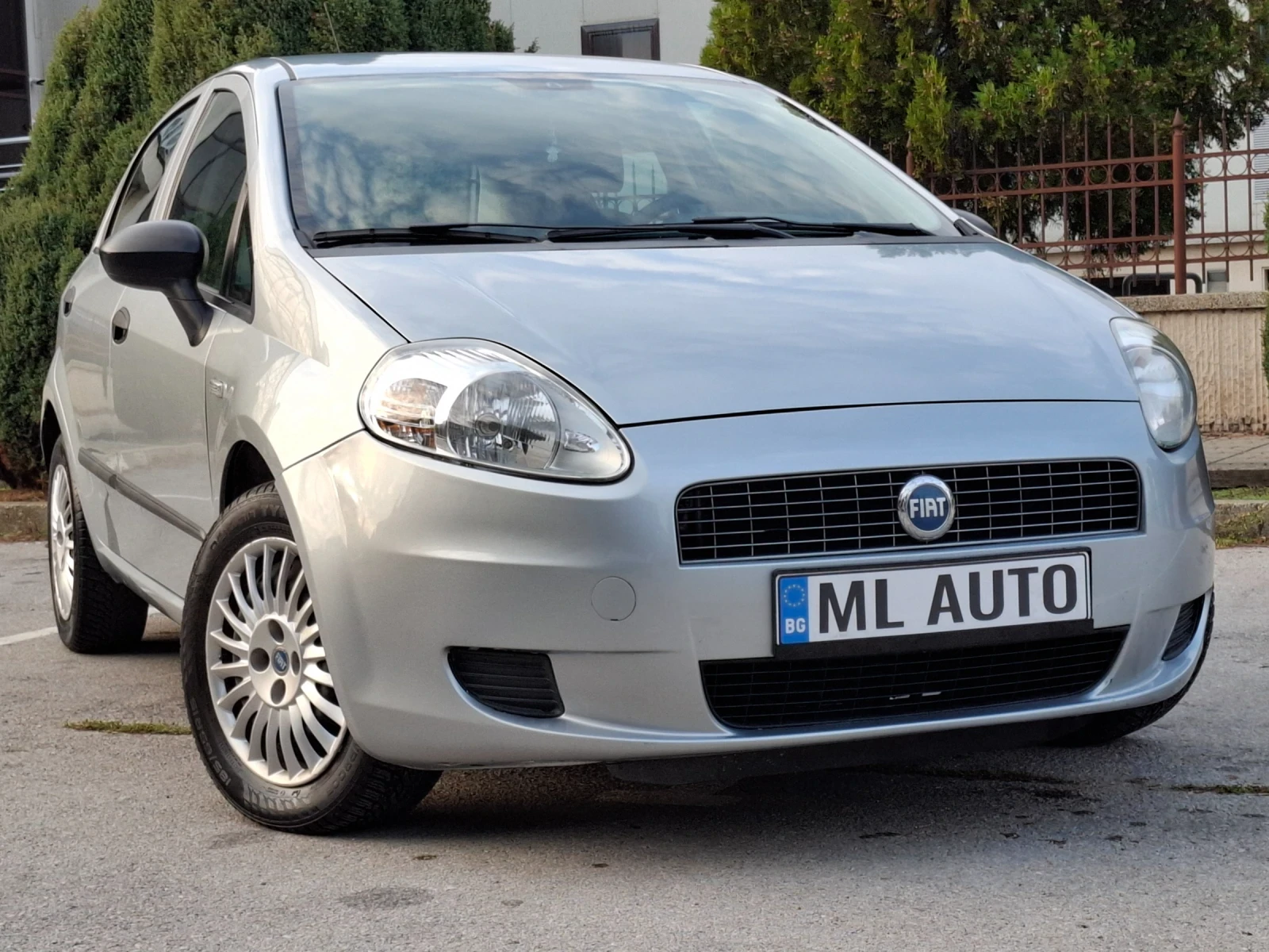 Fiat Punto 1.4i 75hp * КЛИМАТИК * EURO 4 * ЛИЗИНГ *  - изображение 2