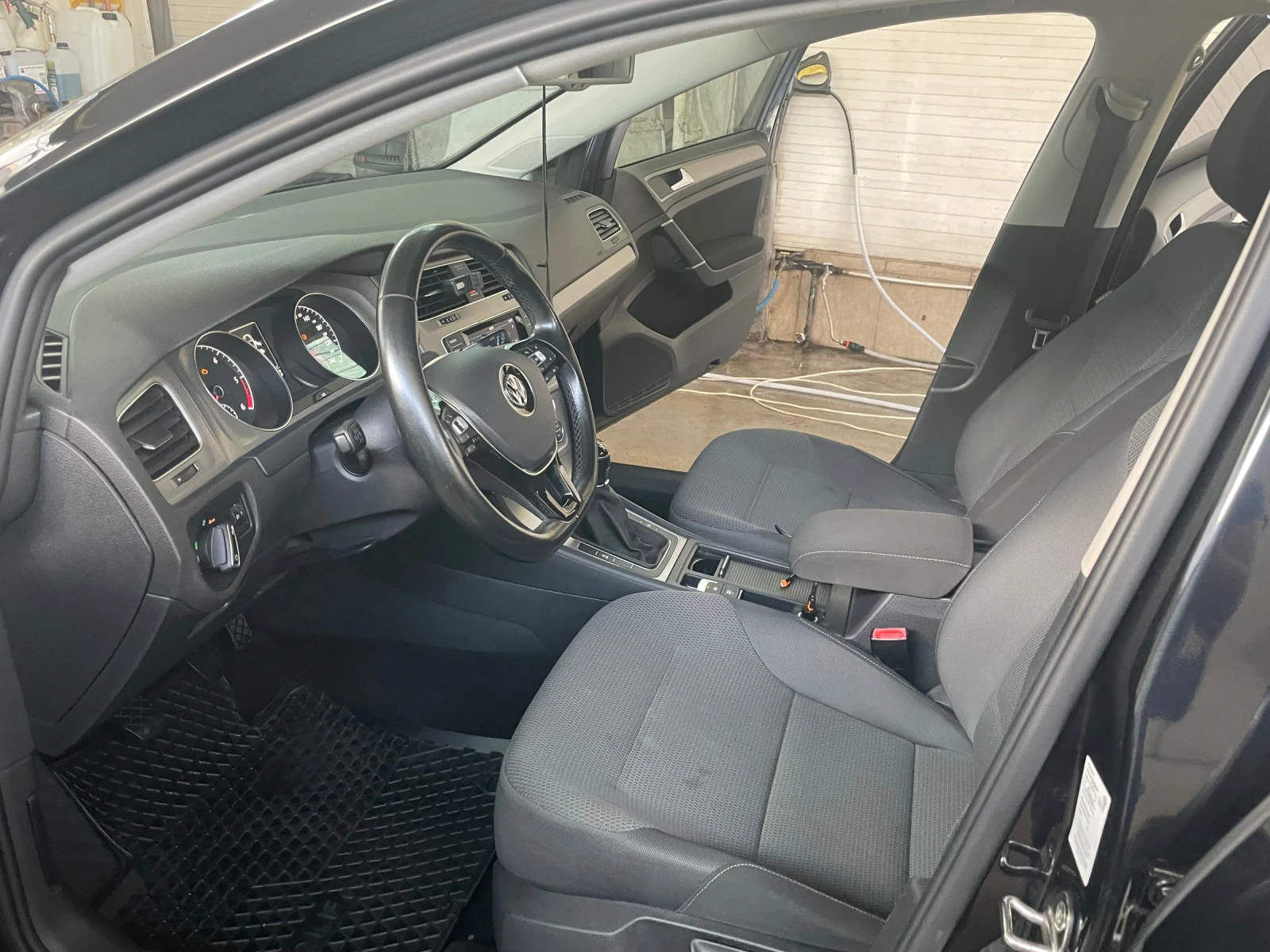 VW Golf 1.6 - изображение 5