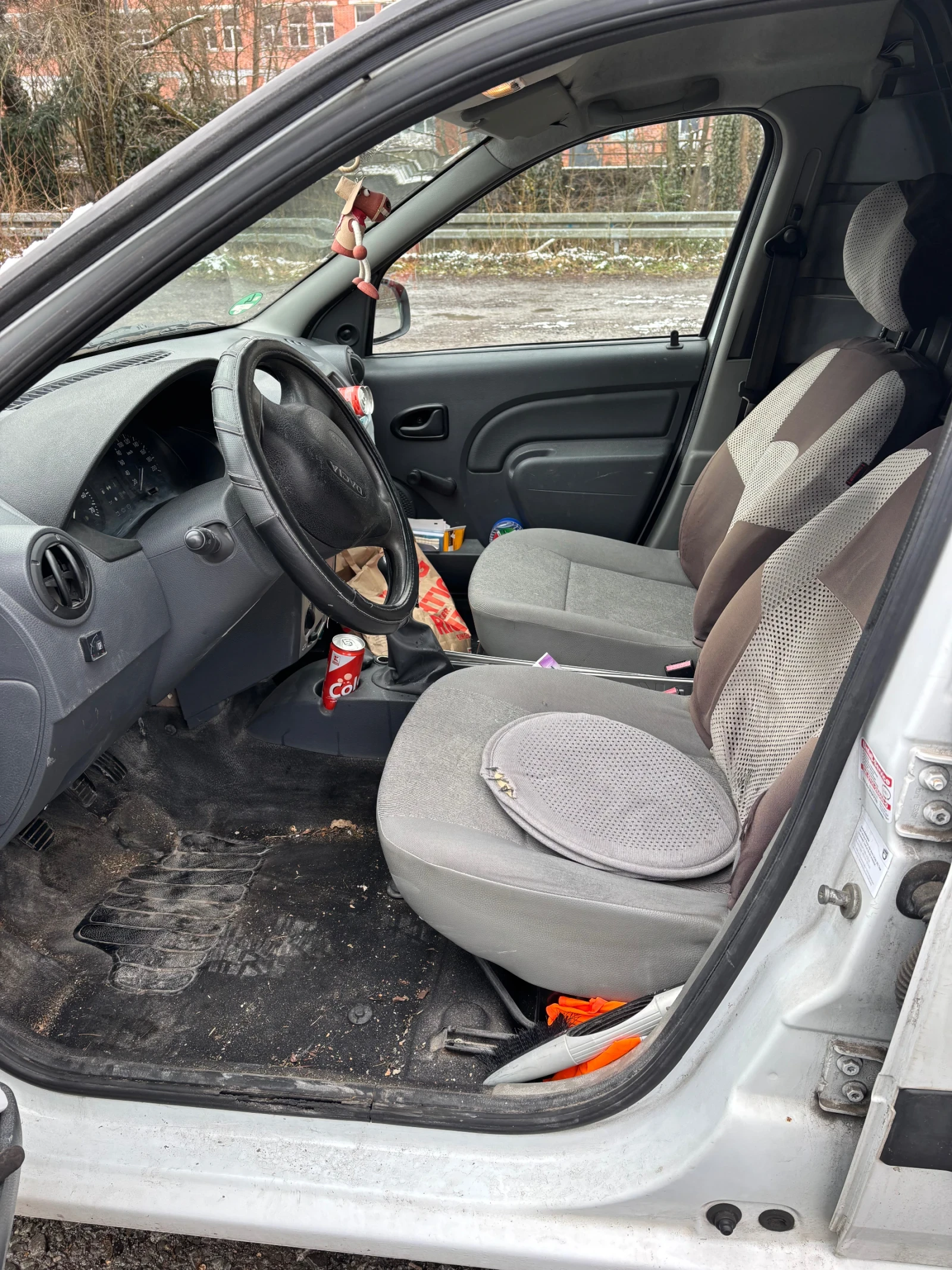 Dacia Logan Пикап - изображение 5