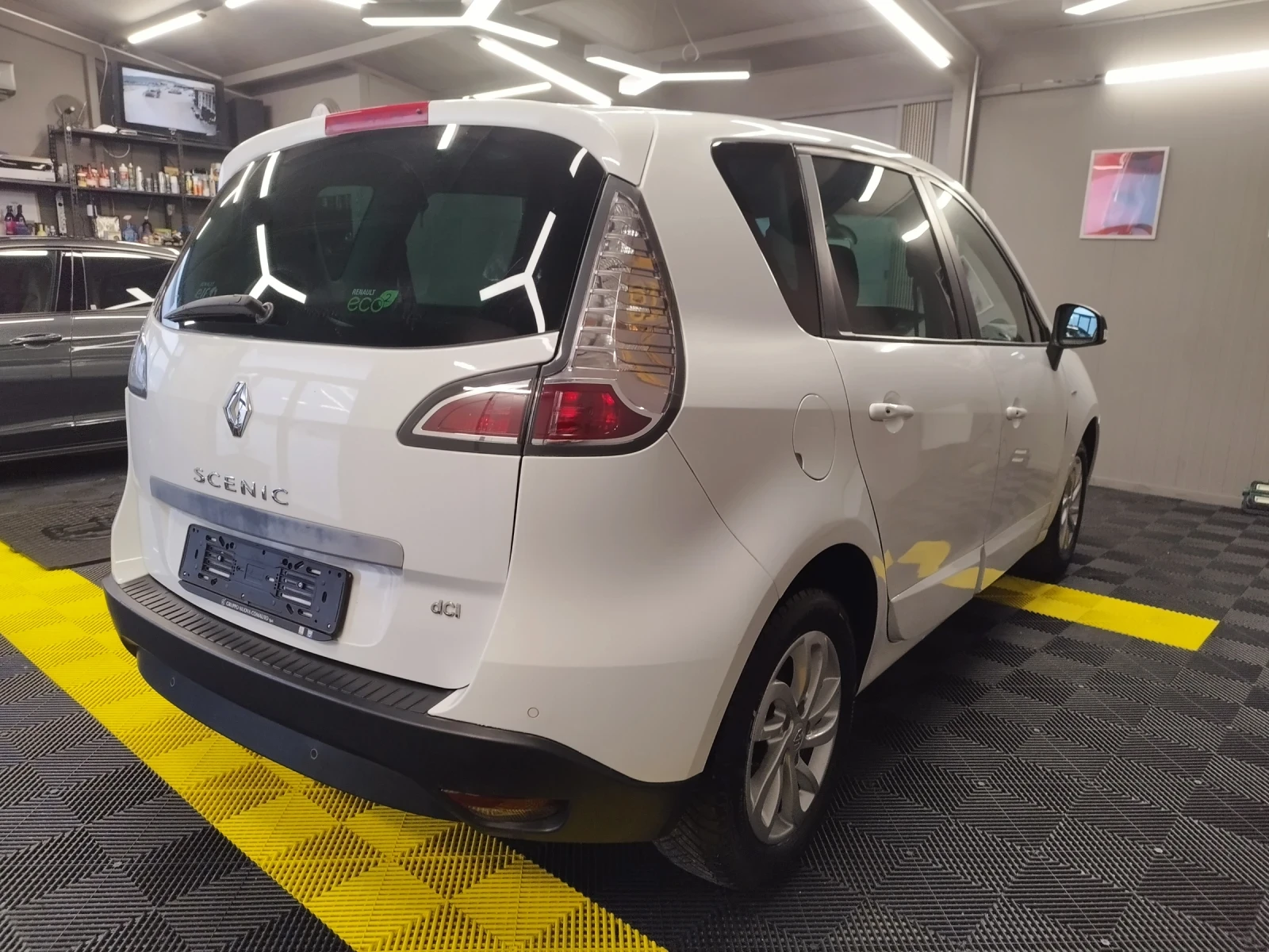Renault Scenic 1.5dci X-MODE - изображение 6