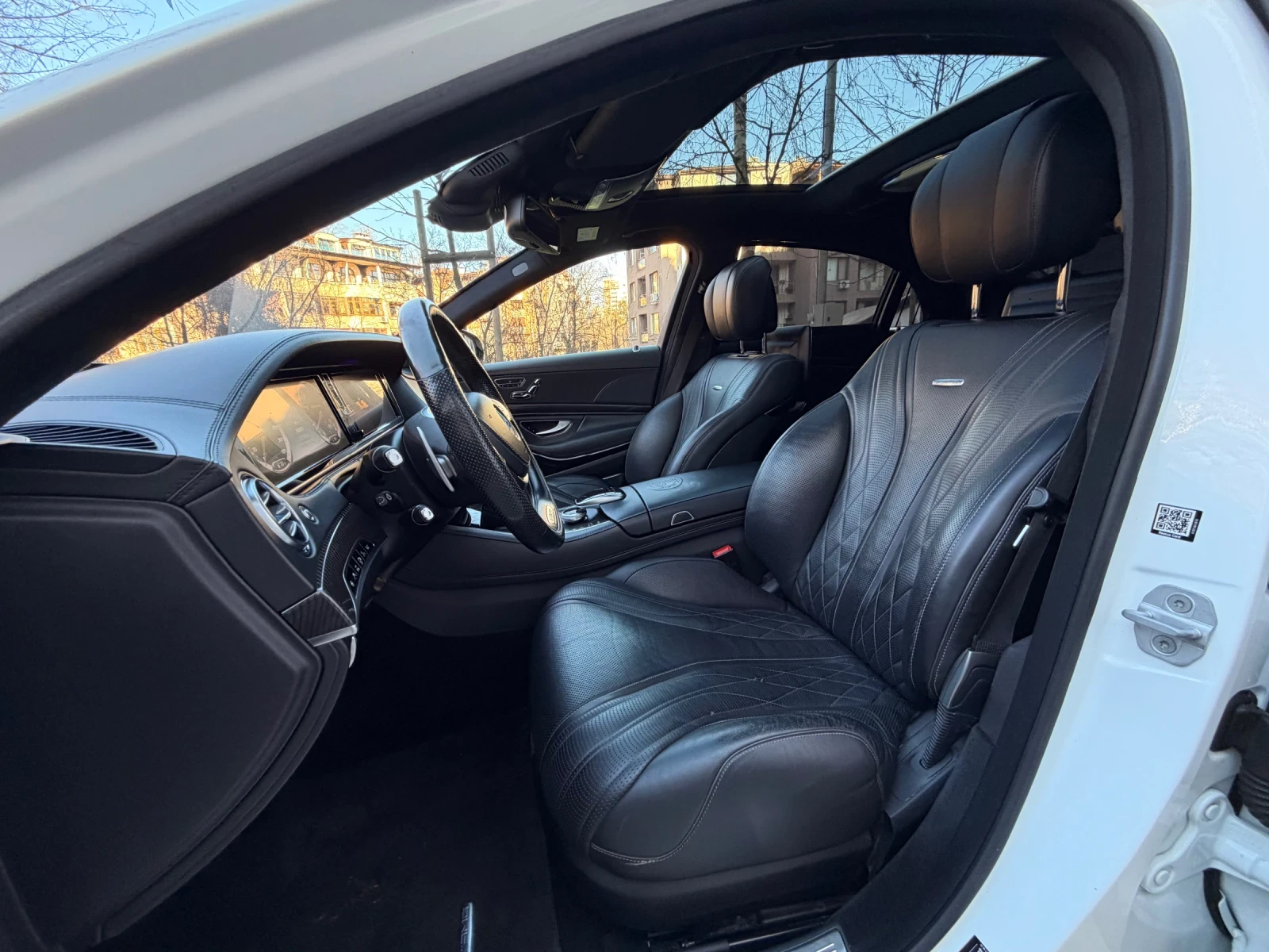 Mercedes-Benz S 63 AMG CERAMIC / 3D BURMESTER / TV - изображение 9
