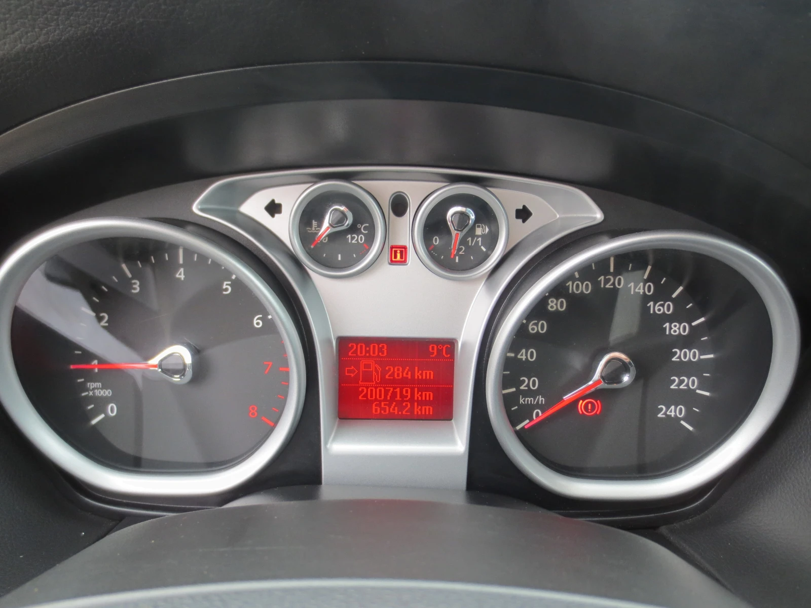 Ford Focus 1.6 i  | Mobile.bg � ����������� 11