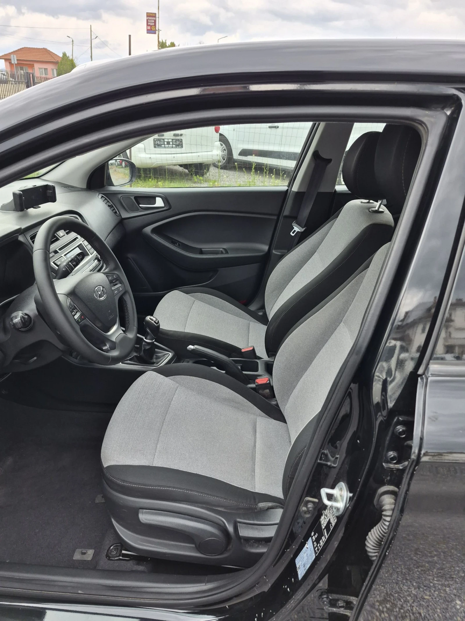 Hyundai I20 1.4 Crdi  Evro 6, снимка 10 - Автомобили и джипове - 54166047