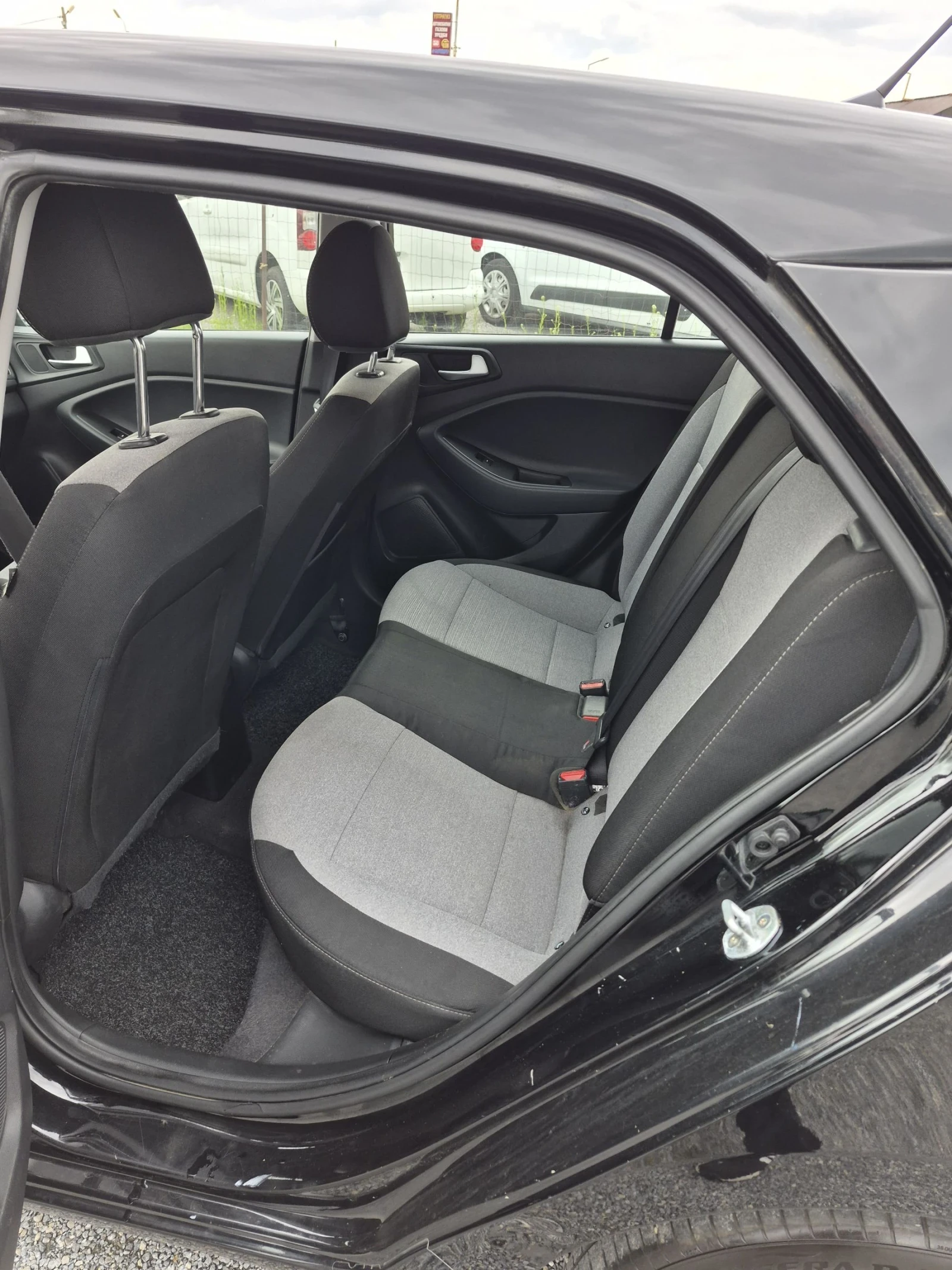 Hyundai I20 1.4 Crdi  Evro 6, снимка 12 - Автомобили и джипове - 54166047