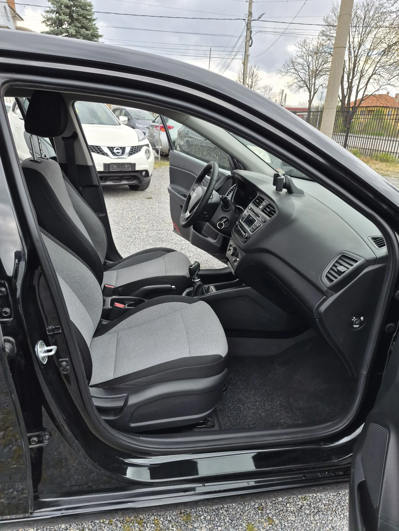 Hyundai I20 1.4 Crdi  Evro 6, снимка 13 - Автомобили и джипове - 54166047